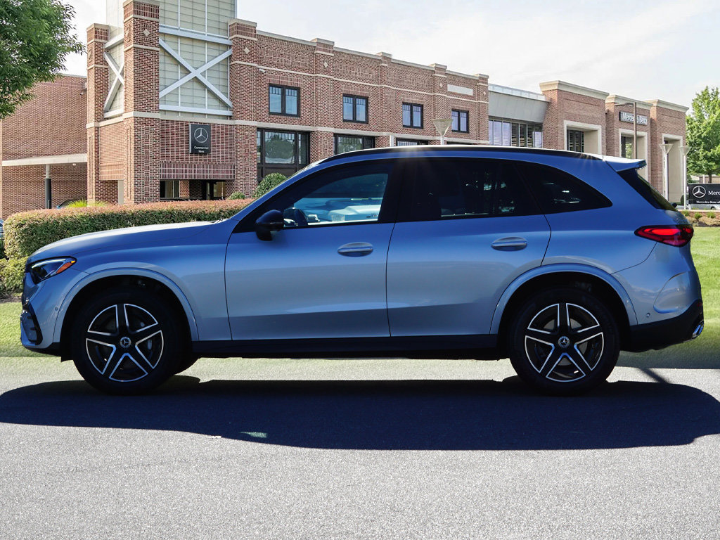 Certified 2025 Mercedes-Benz GLC 300 4MATIC image 7