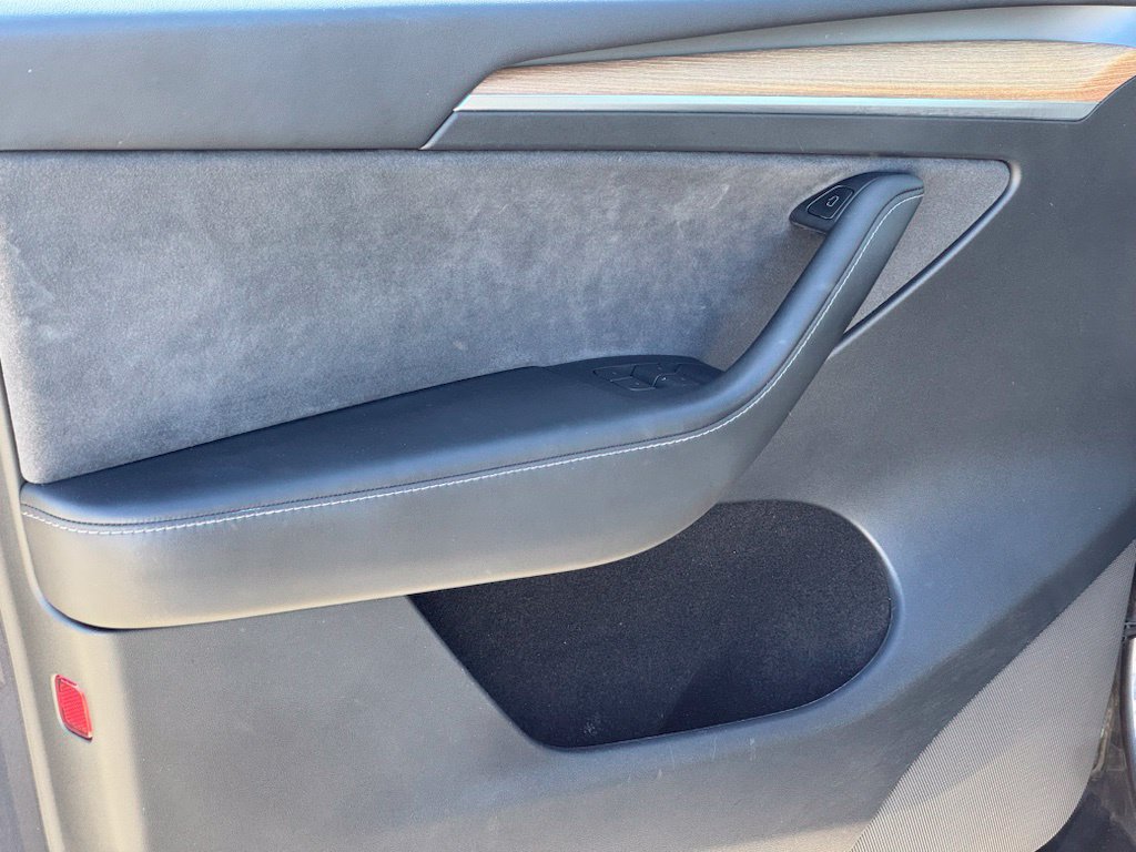 Used 2023 Tesla Model Y Long Range AWD/4WD image 10