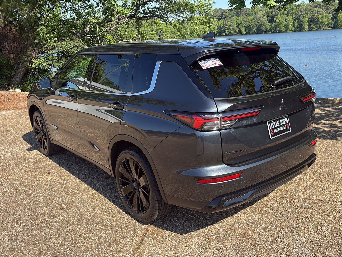 New 2026 Mitsubishi Outlander LE FWD image 9