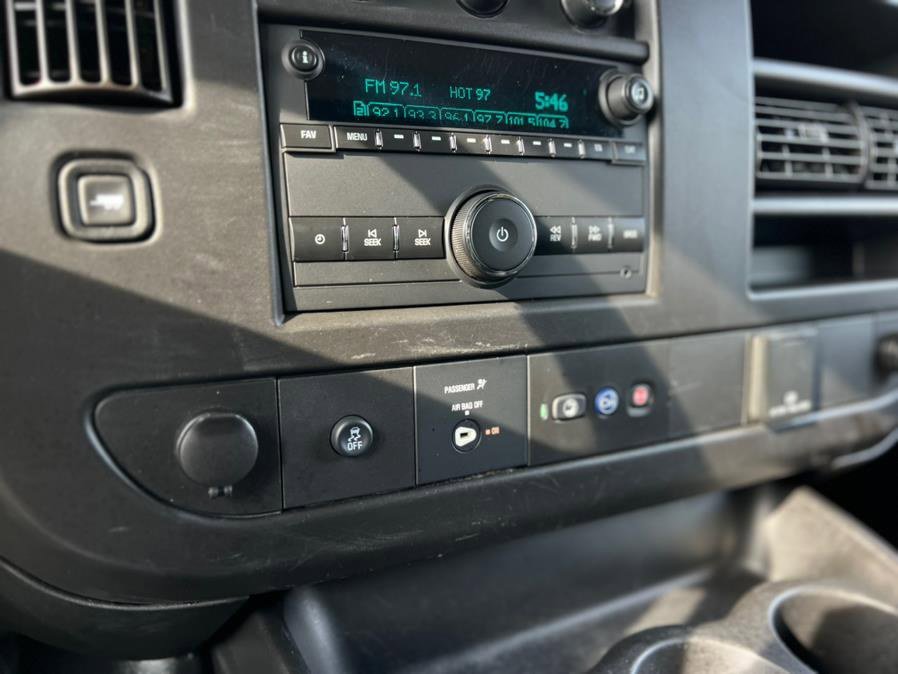 Used 2019 GMC Savana 2500 w/ Driver Convenience Package image 21