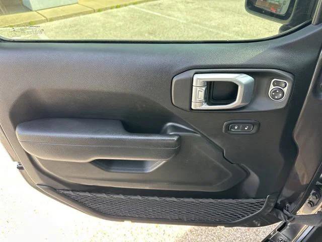 Certified 2022 Jeep Gladiator Sport image 27