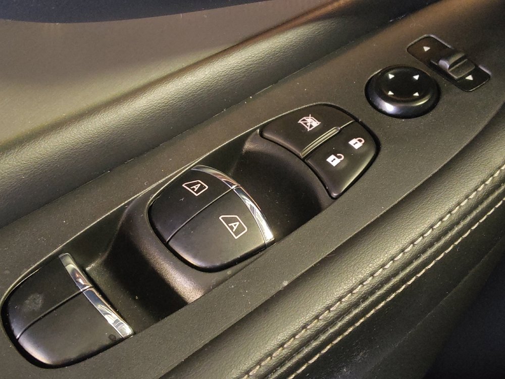 Used 2023 Nissan Murano SL w/ Cargo Package image 27