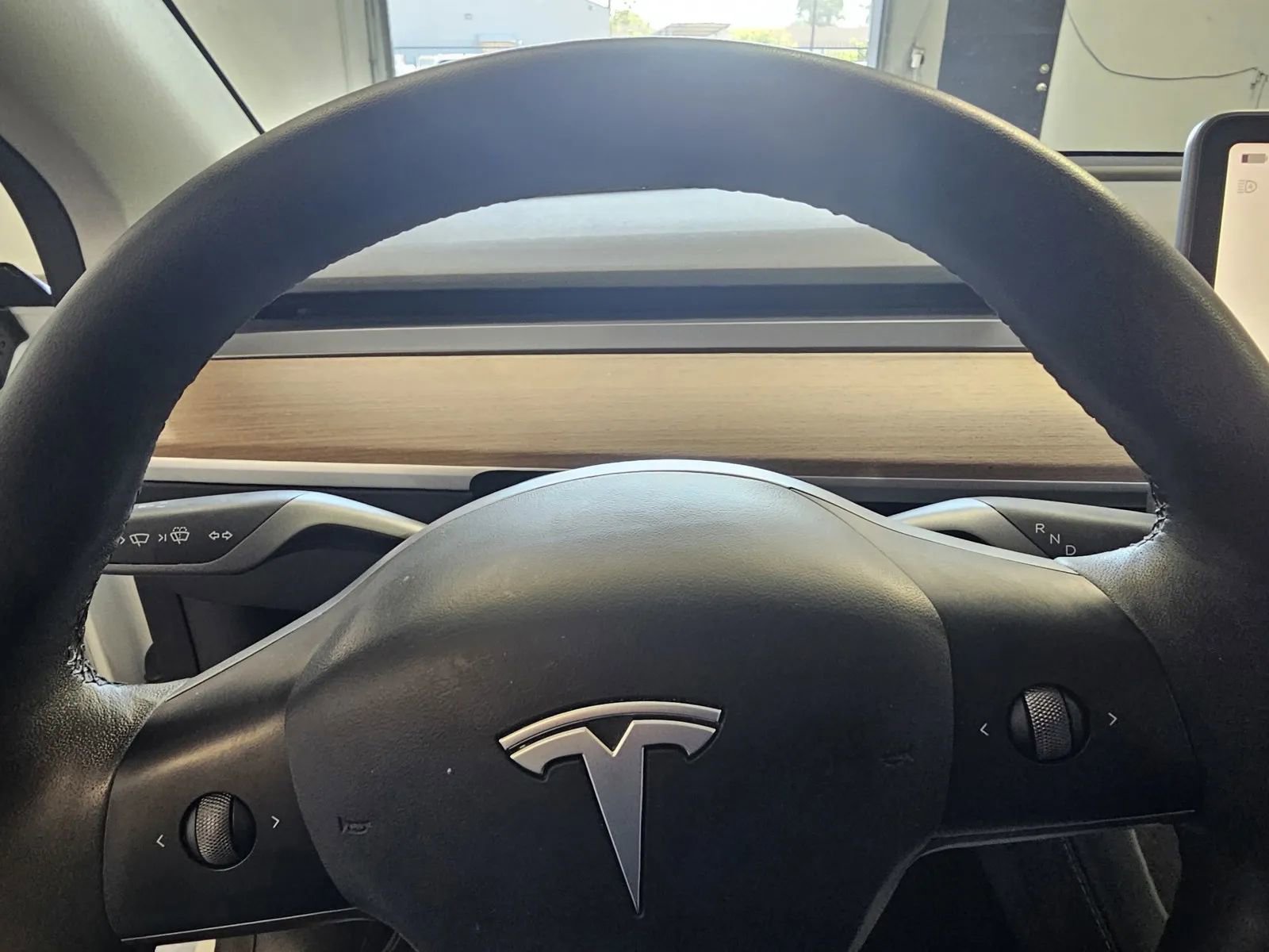 Used 2023 Tesla Model Y Long Range image 16