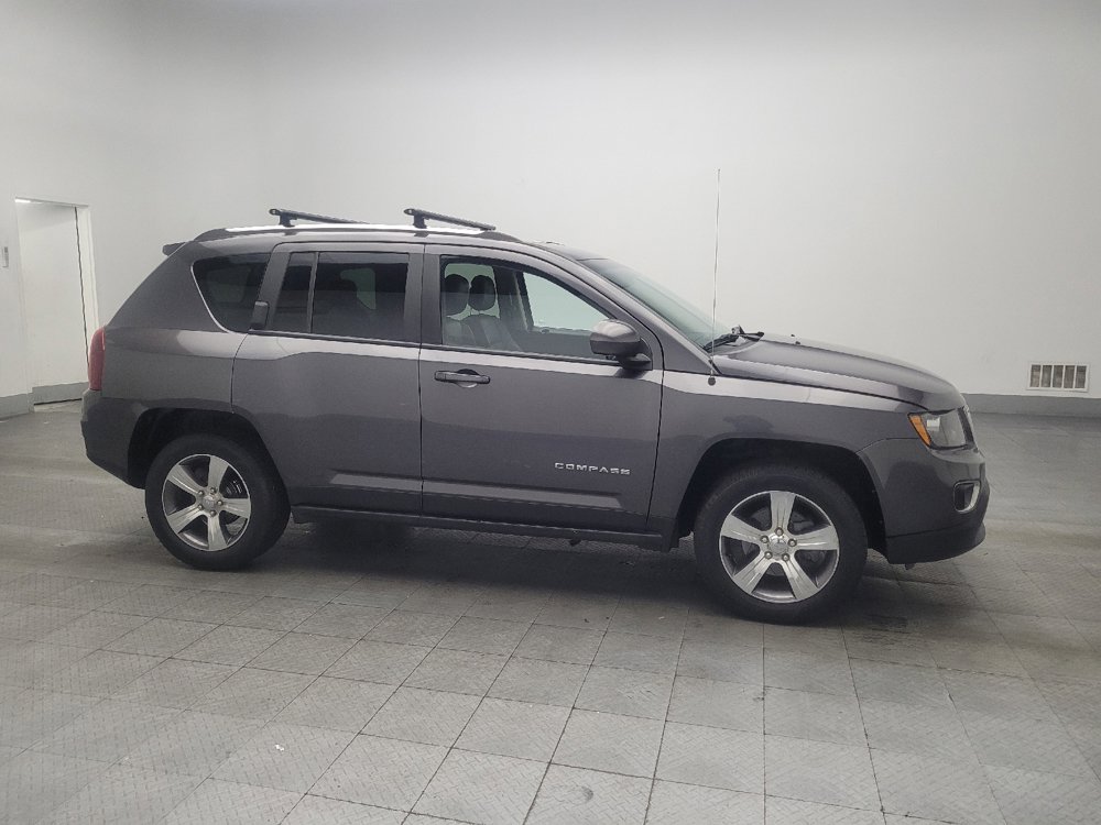 Used 2017 Jeep Compass High Altitude FWD image 11