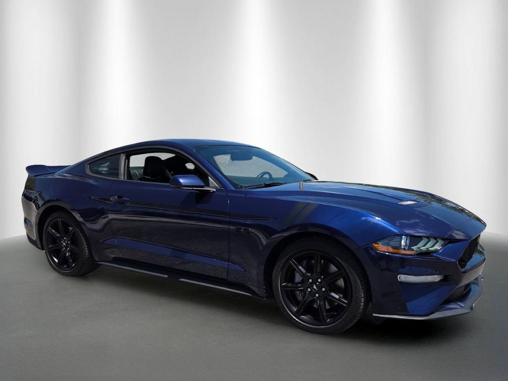 Used 2018 Ford Mustang GT Premium w/ Black Accent Package RWD image 2