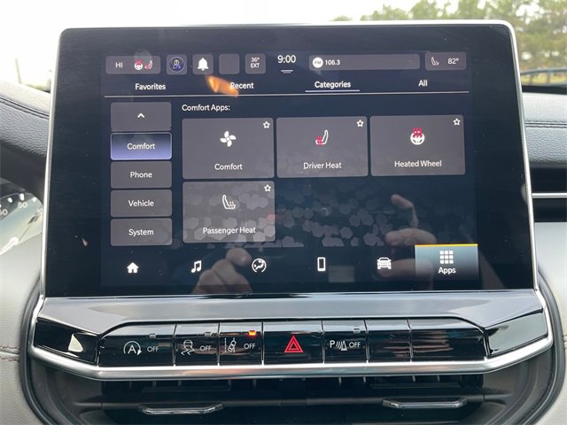 Used 2024 Jeep Compass Limited image 26