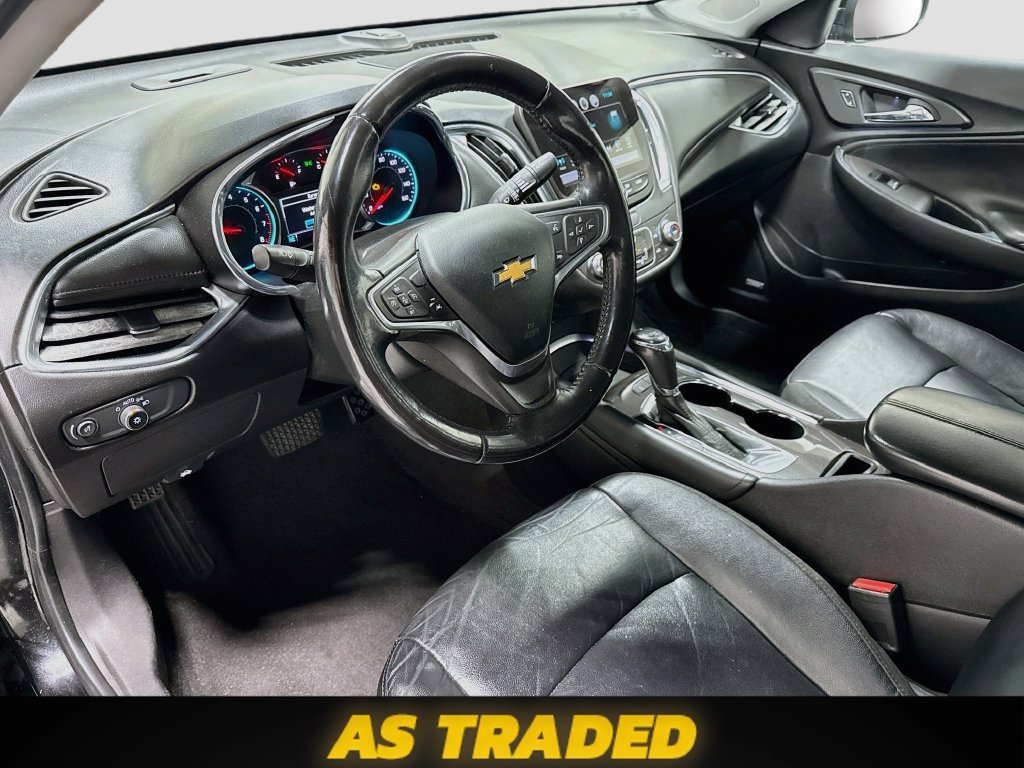 Used 2018 Chevrolet Malibu LT w/ Leather Package FWD image 11