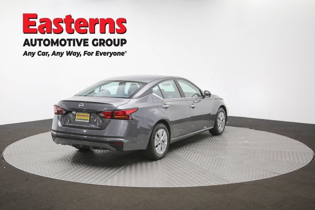 Used 2024 Nissan Altima 2.5 S FWD image 35