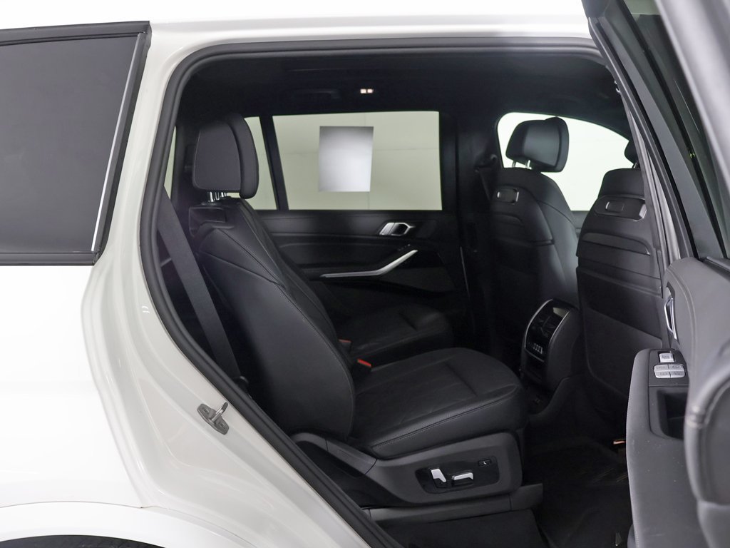 Used 2024 BMW X7 xDrive40i w/ M Sport Package AWD/4WD image 34