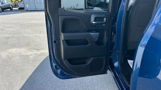 Used 2018 Chevrolet Silverado 1500 LT w/ All Star Edition image 31