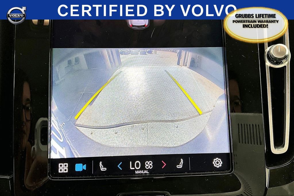 Used 2023 Volvo XC40 B4 Plus w/ Driver Assist Package image 30