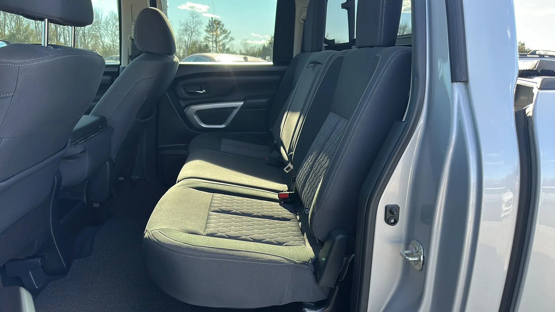 Used 2021 Nissan Titan SV w/ Off Road Protection Package image 11