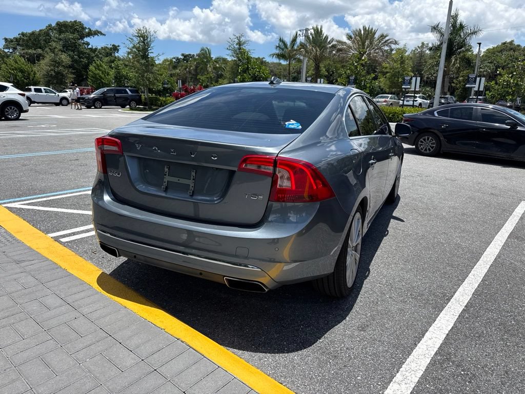 Used 2017 Volvo S60 T5 Inscription FWD image 7