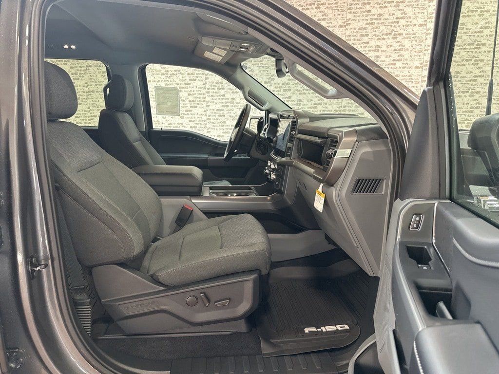 New 2026 Ford F150 XLT w/ Equipment Group 302A MID image 9