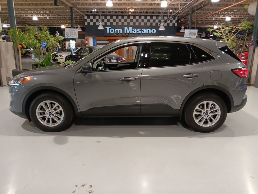 Used 2022 Ford Escape SE w/ Convenience Package image 9