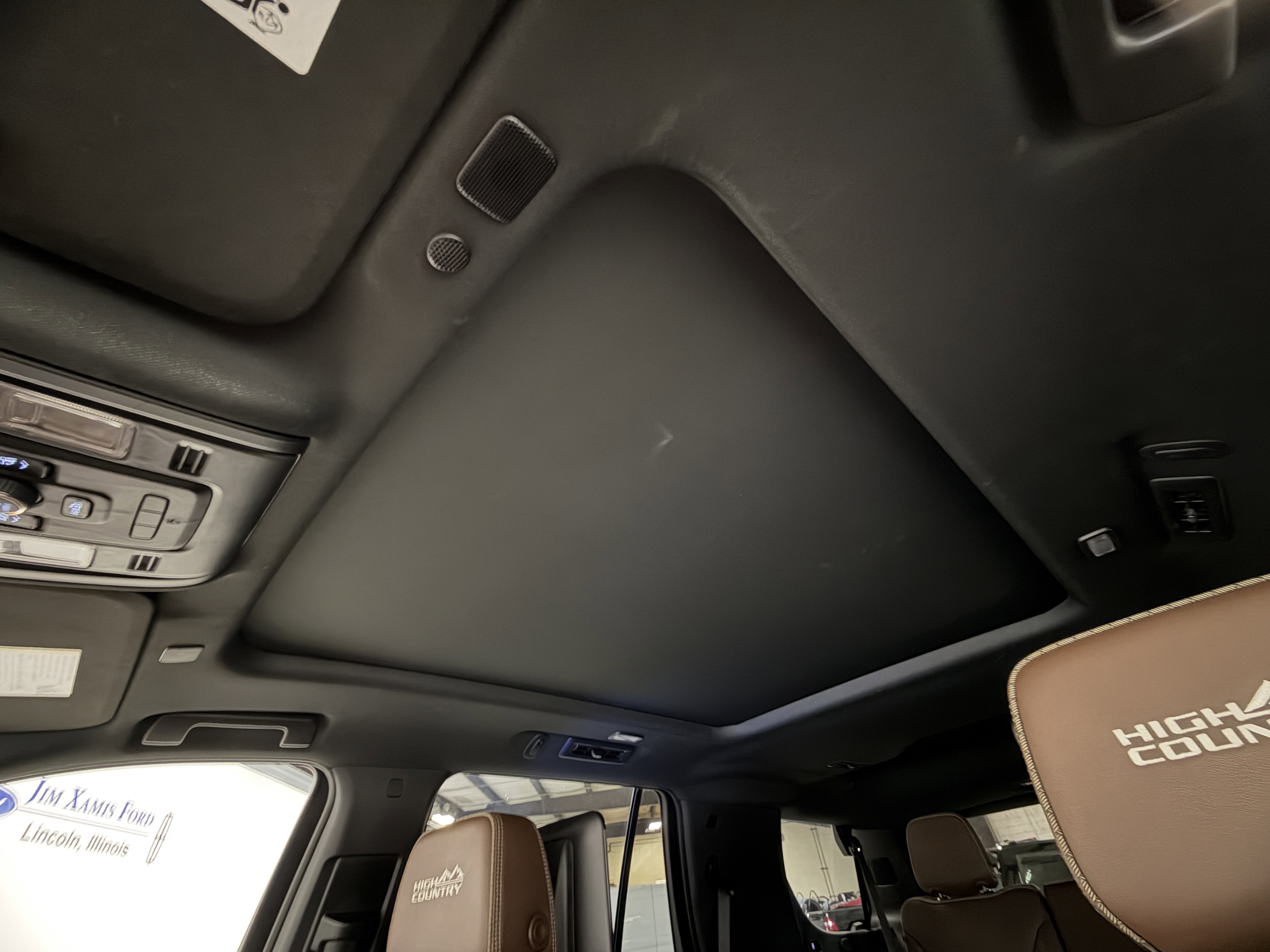 Used 2024 Chevrolet Tahoe High Country image 8