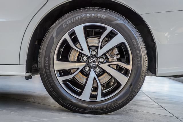 Used 2020 Honda Odyssey Elite image 14