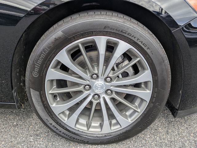 Used 2019 Buick LaCrosse Essence w/ Sun and Shade Package image 11