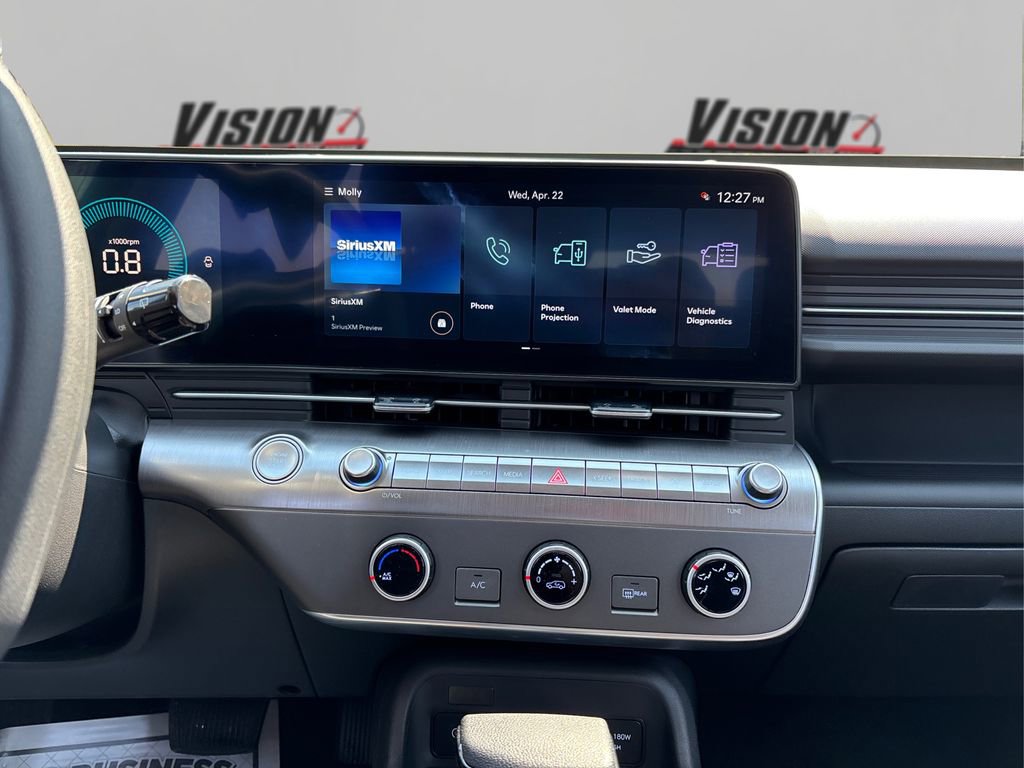 Certified 2025 Hyundai Kona SE image 18