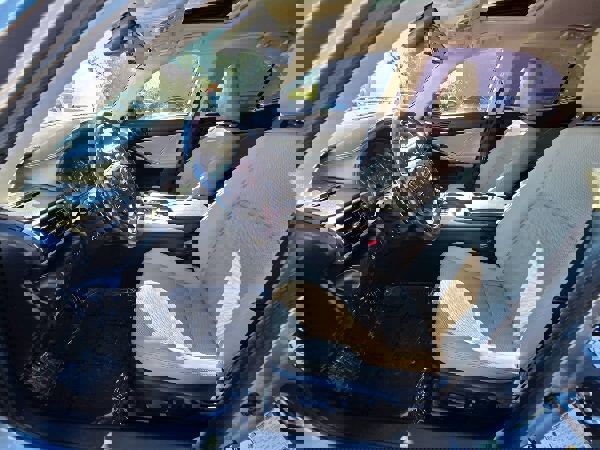 Used 2019 Lexus IS 300 w/ Navigation Package image 15