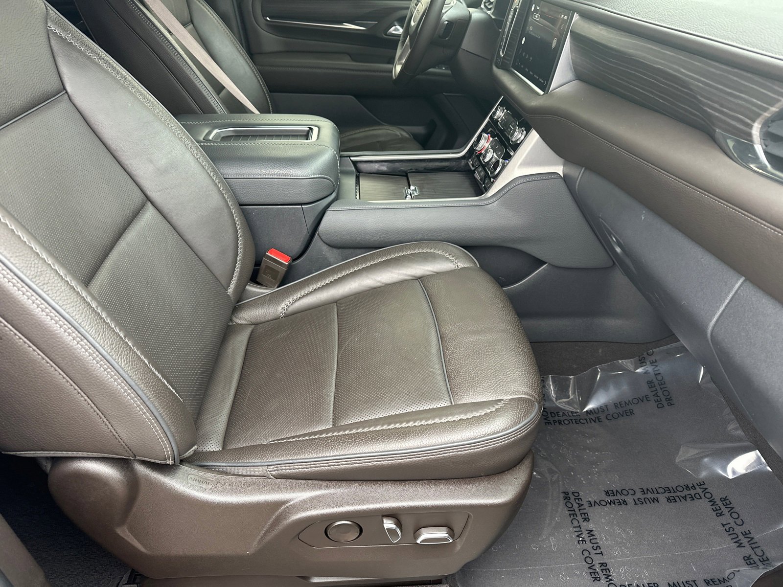 Used 2022 GMC Yukon Denali image 13