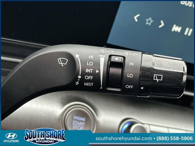 Certified 2025 Hyundai Kona SE image 24