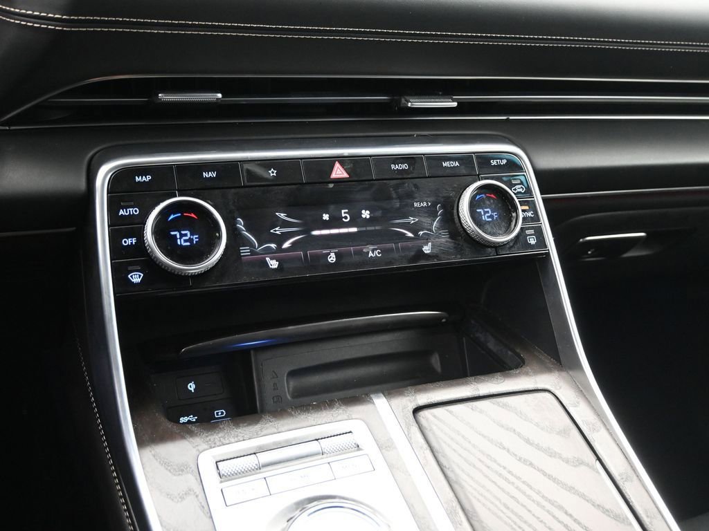 Used 2024 Genesis GV80 2.5T AWD/4WD image 20