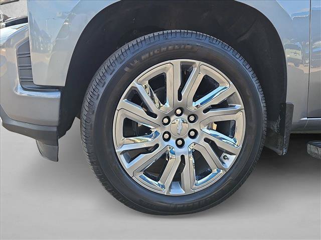 Used 2019 Chevrolet Silverado 1500 High Country w/ High Country Premium Package AWD/4WD image 25