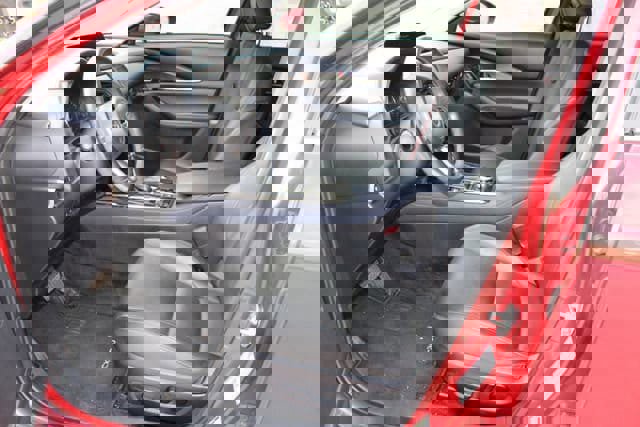 Used 2020 MAZDA CX-30 FWD w/ Preferred Package image 14