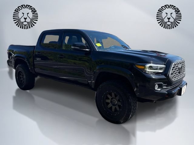 Used 2023 Toyota Tacoma TRD Sport w/ TRD Premium Sport Package AWD/4WD image 3