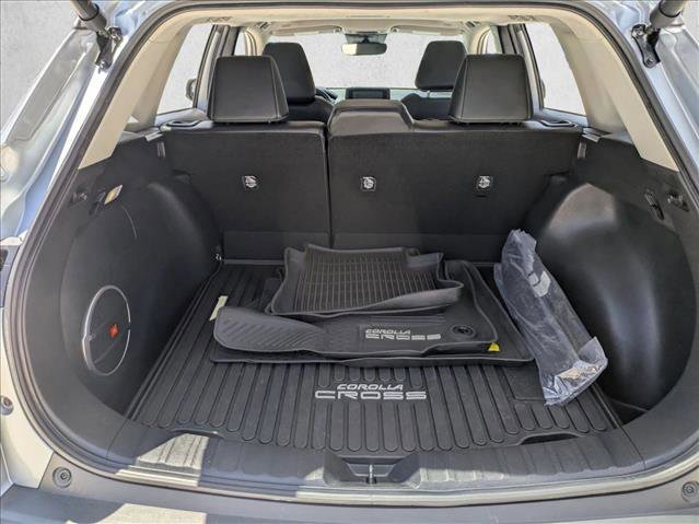 Certified 2023 Toyota Corolla Cross XLE w/ Convenience Package image 17