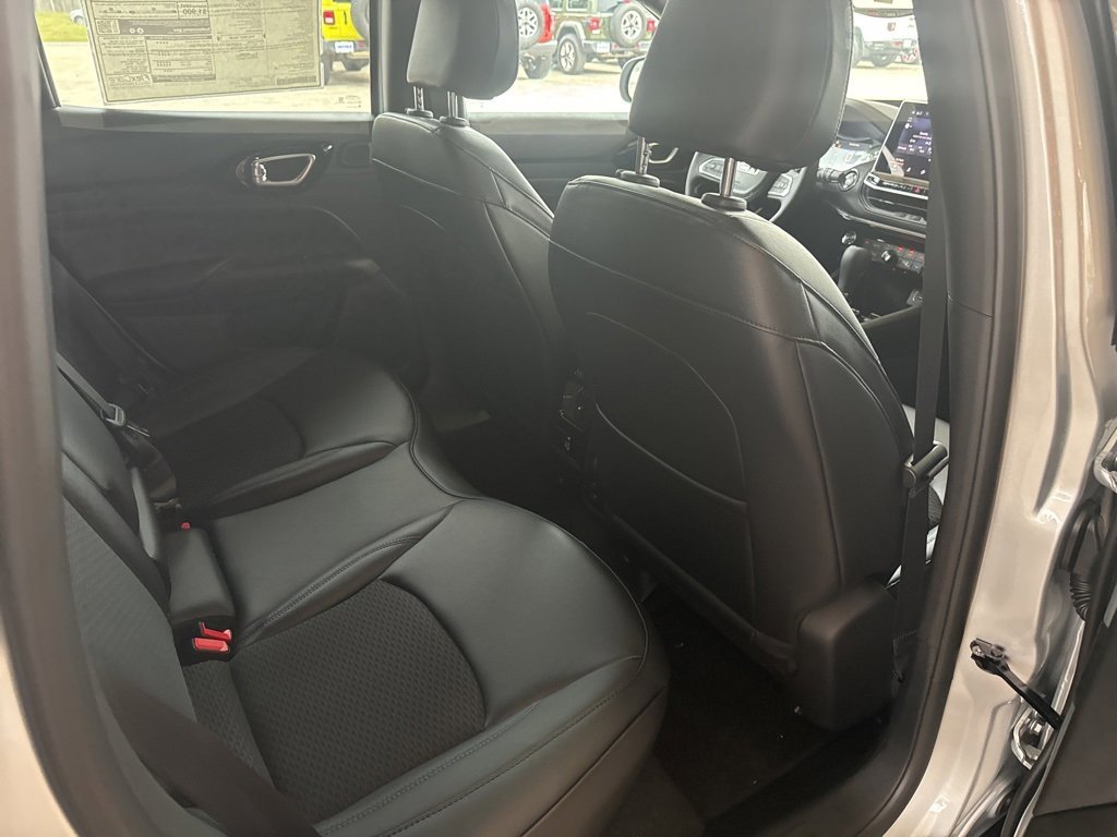 New 2026 Jeep Compass Latitude image 21