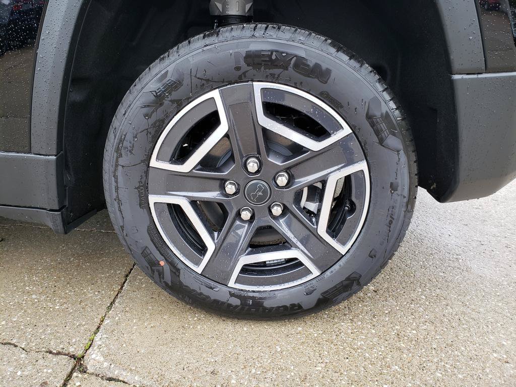 New 2026 Jeep Cherokee Laredo AWD/4WD image 10