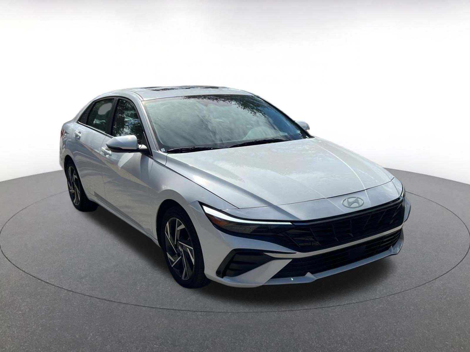 Used 2025 Hyundai Elantra Limited