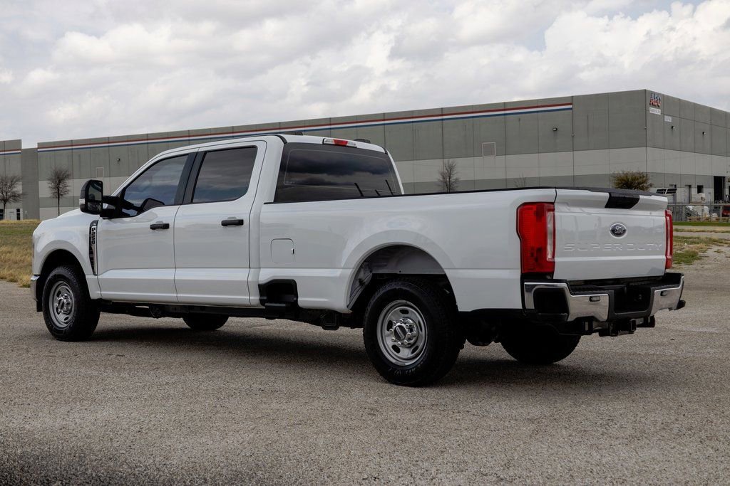 Used 2024 Ford F250 XL w/ XL Chrome Package image 5