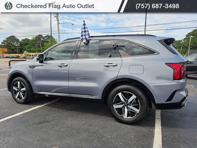 Used 2021 Kia Sorento S w/ Panoramic Sunroof Package FWD image 4