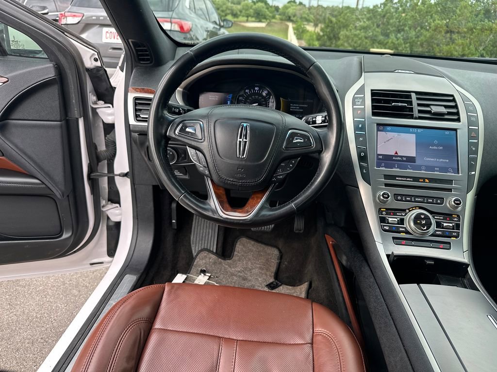 Used 2020 Lincoln MKZ Reserve FWD image 29