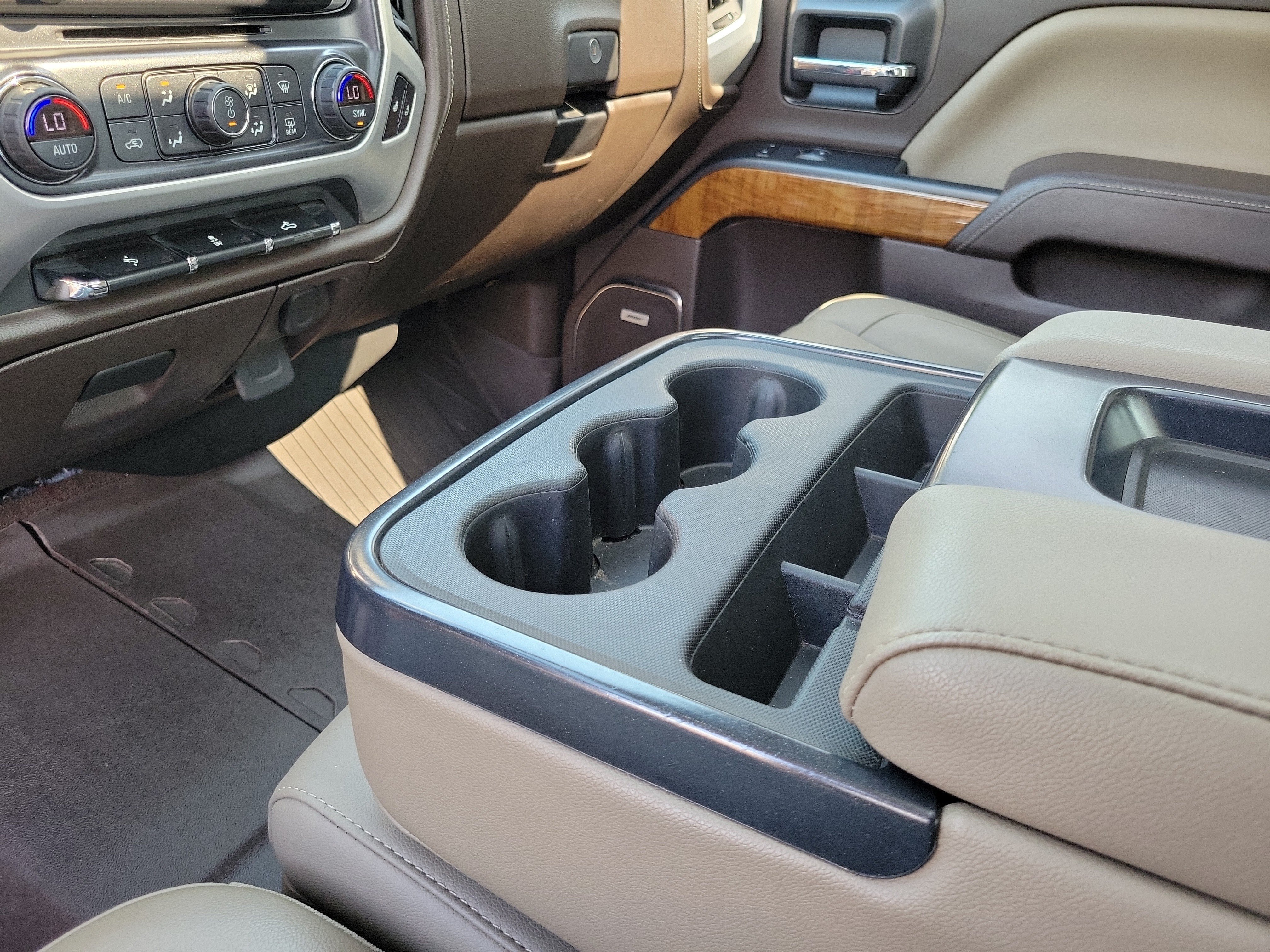Used 2018 GMC Sierra 1500 SLT w/ SLT Premium Package AWD/4WD image 29