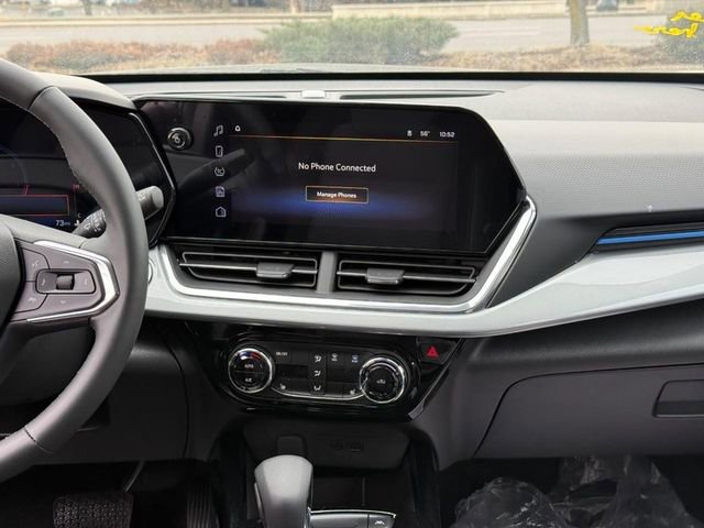 Used 2025 Chevrolet Trax LT w/ Driver Confidence Package image 13