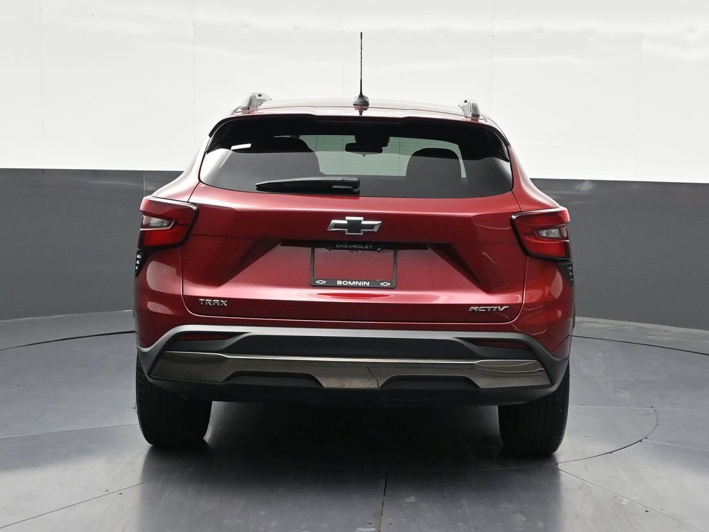 Used 2024 Chevrolet Trax ACTIV FWD image 4
