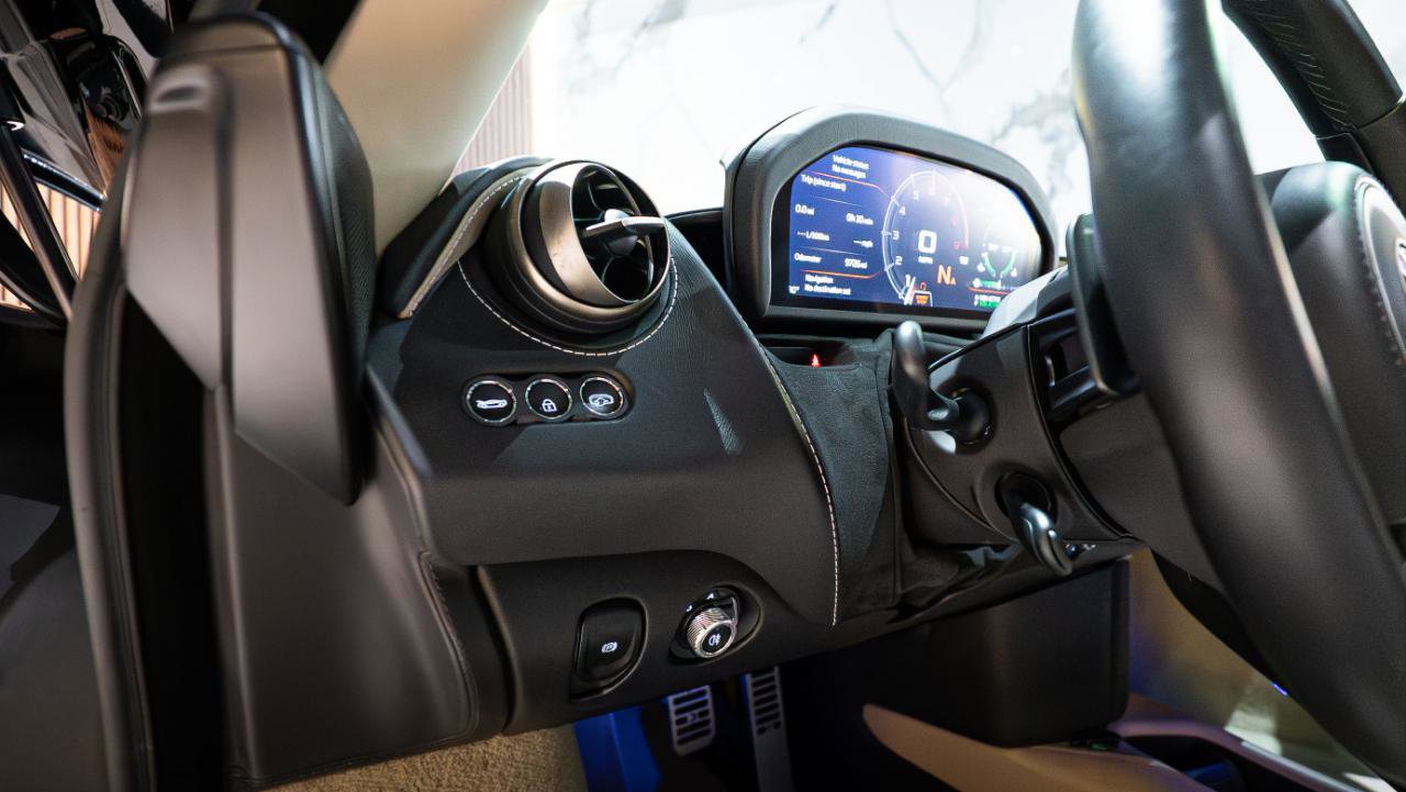 Used 2018 McLaren 720S Luxury RWD image 15