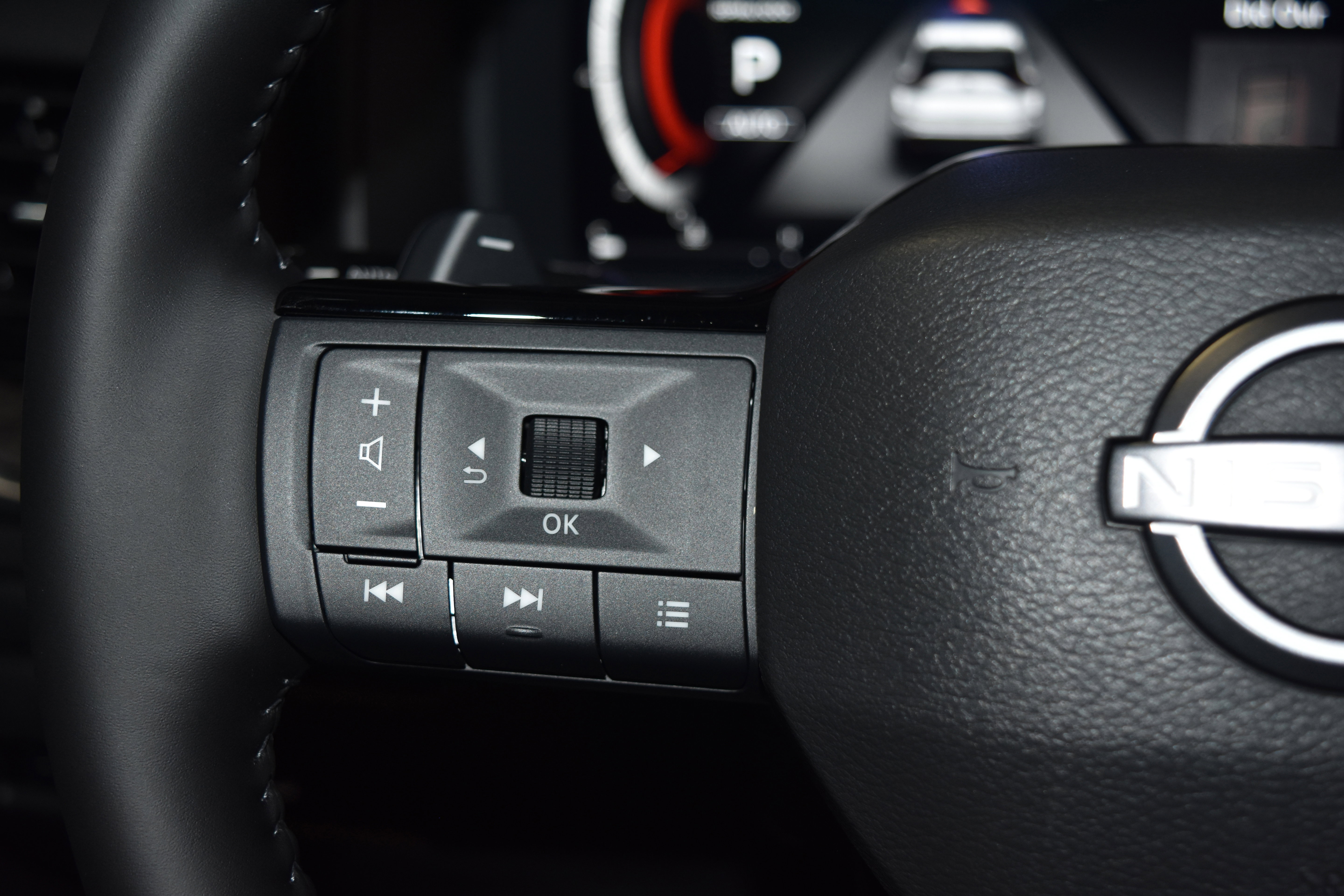 New 2026 Nissan Rogue Platinum w/ Platinum Premium Package image 7