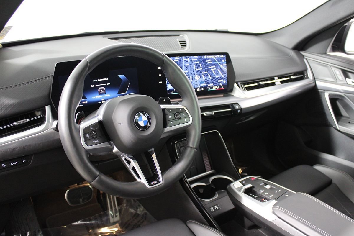 Used 2025 BMW X2 xDrive28i image 36