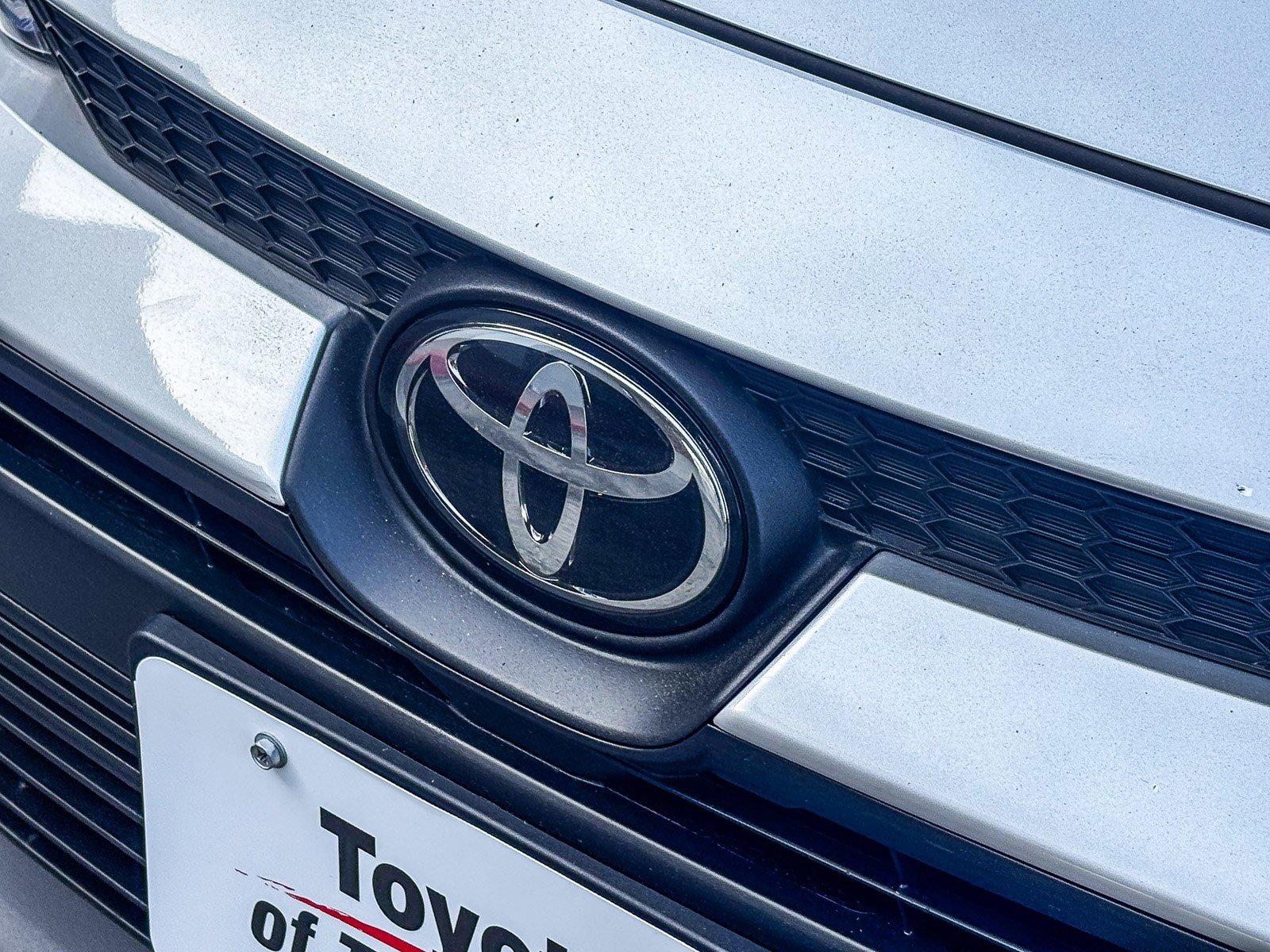 Certified 2025 Toyota Corolla LE FWD image 10