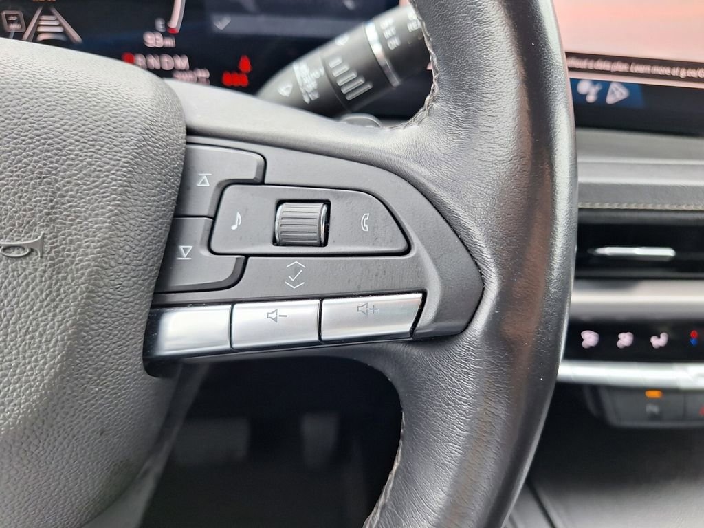 Certified 2024 Cadillac XT4 Premium Luxury image 16