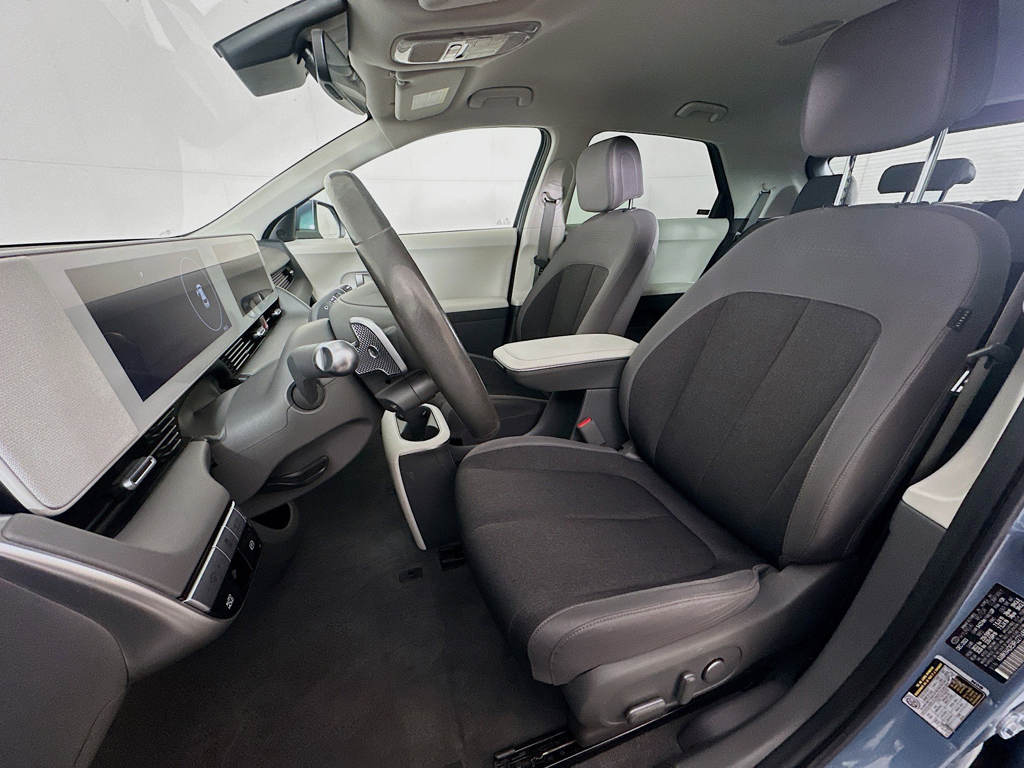 Used 2024 Hyundai Ioniq 5 SEL RWD image 13