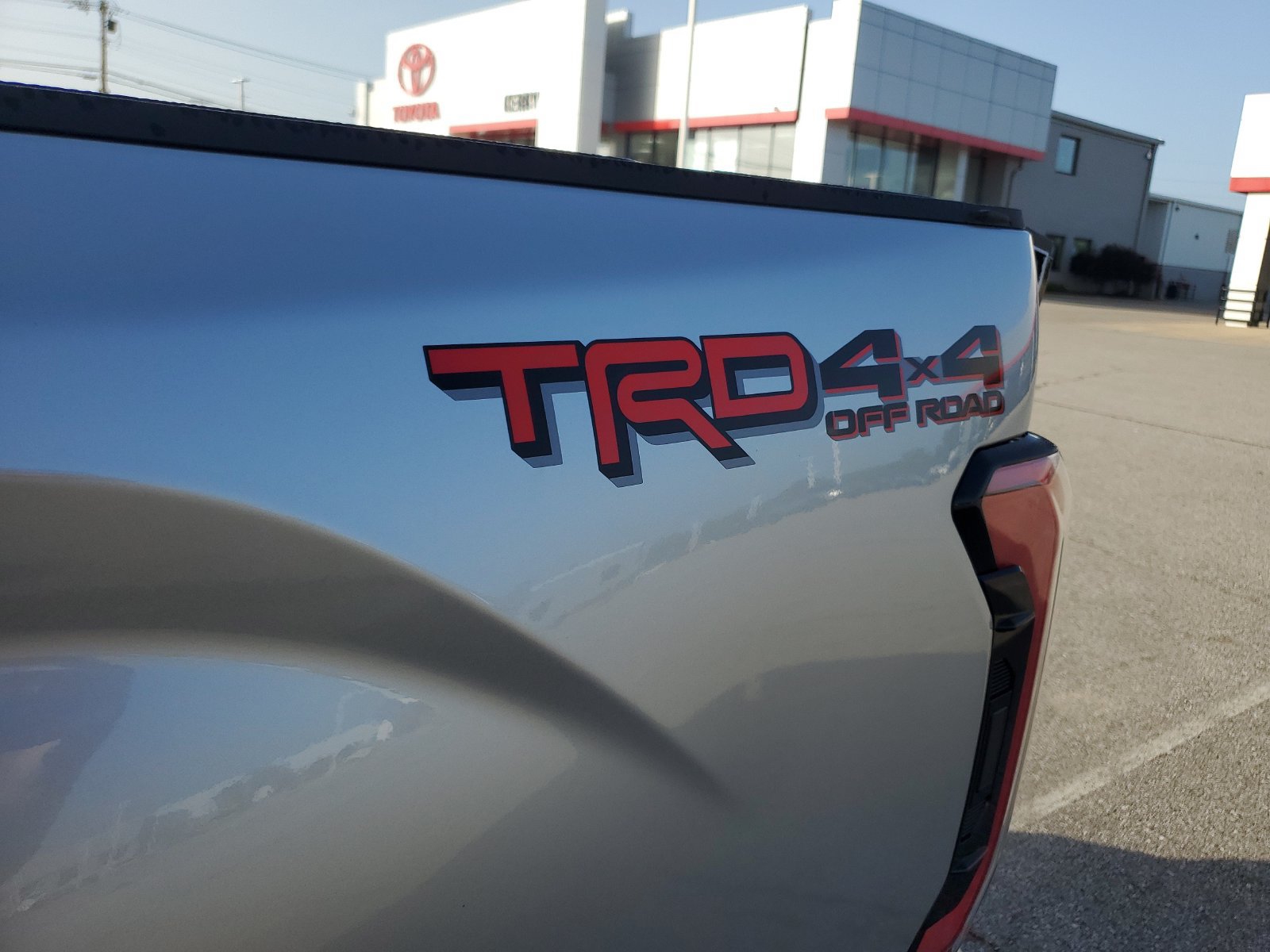 New 2026 Toyota Tundra Platinum w/ TRD Off-Road Package AWD/4WD image 9