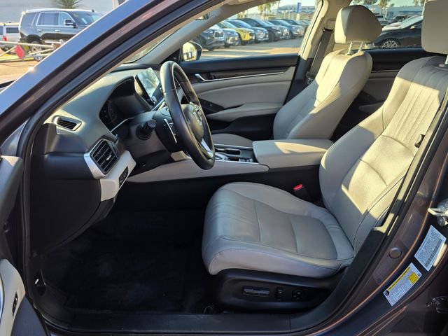 Used 2018 Honda Accord Touring image 14