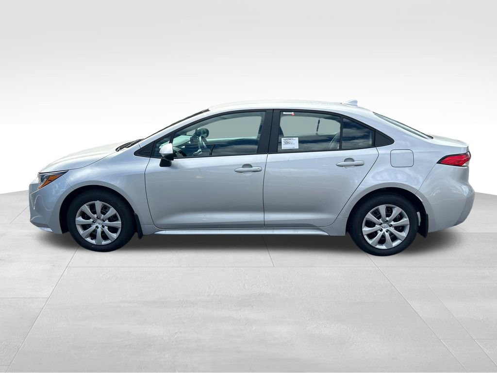 New 2026 Toyota Corolla LE FWD image 2