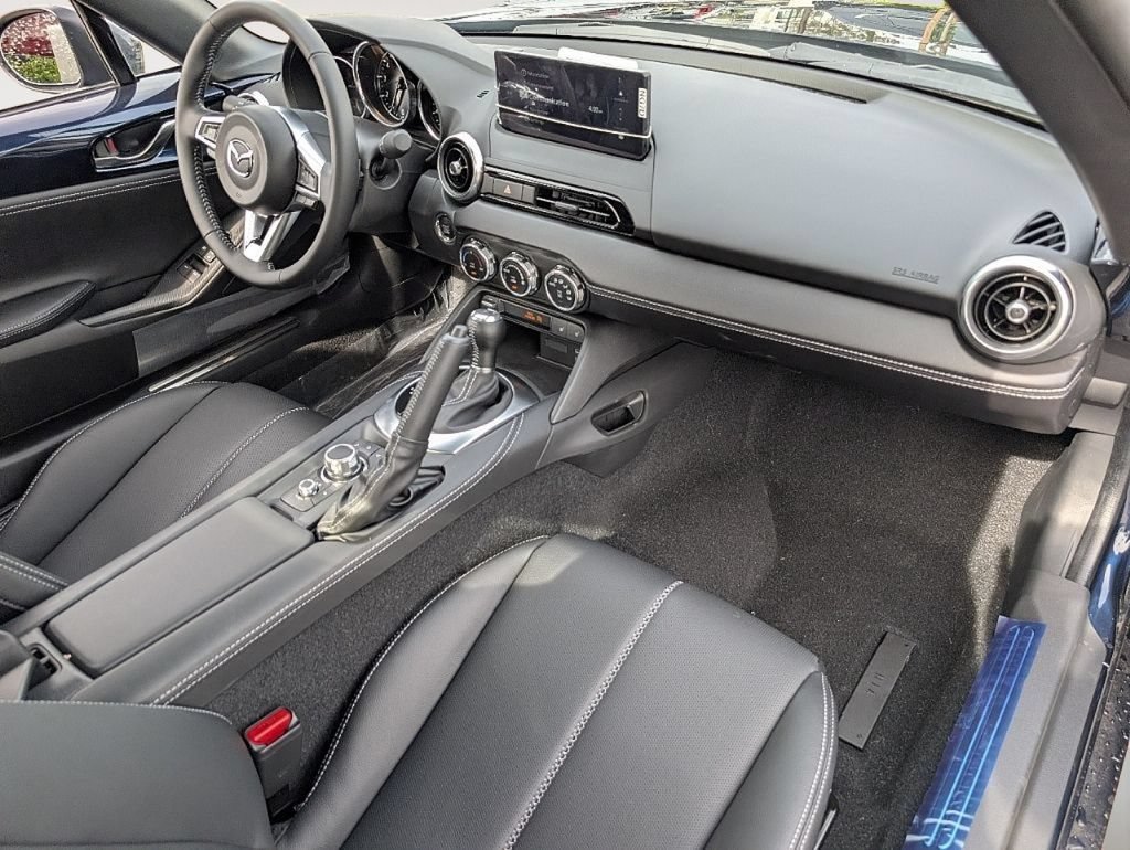 New 2026 MAZDA MX-5 Miata RF Grand Touring RWD image 21